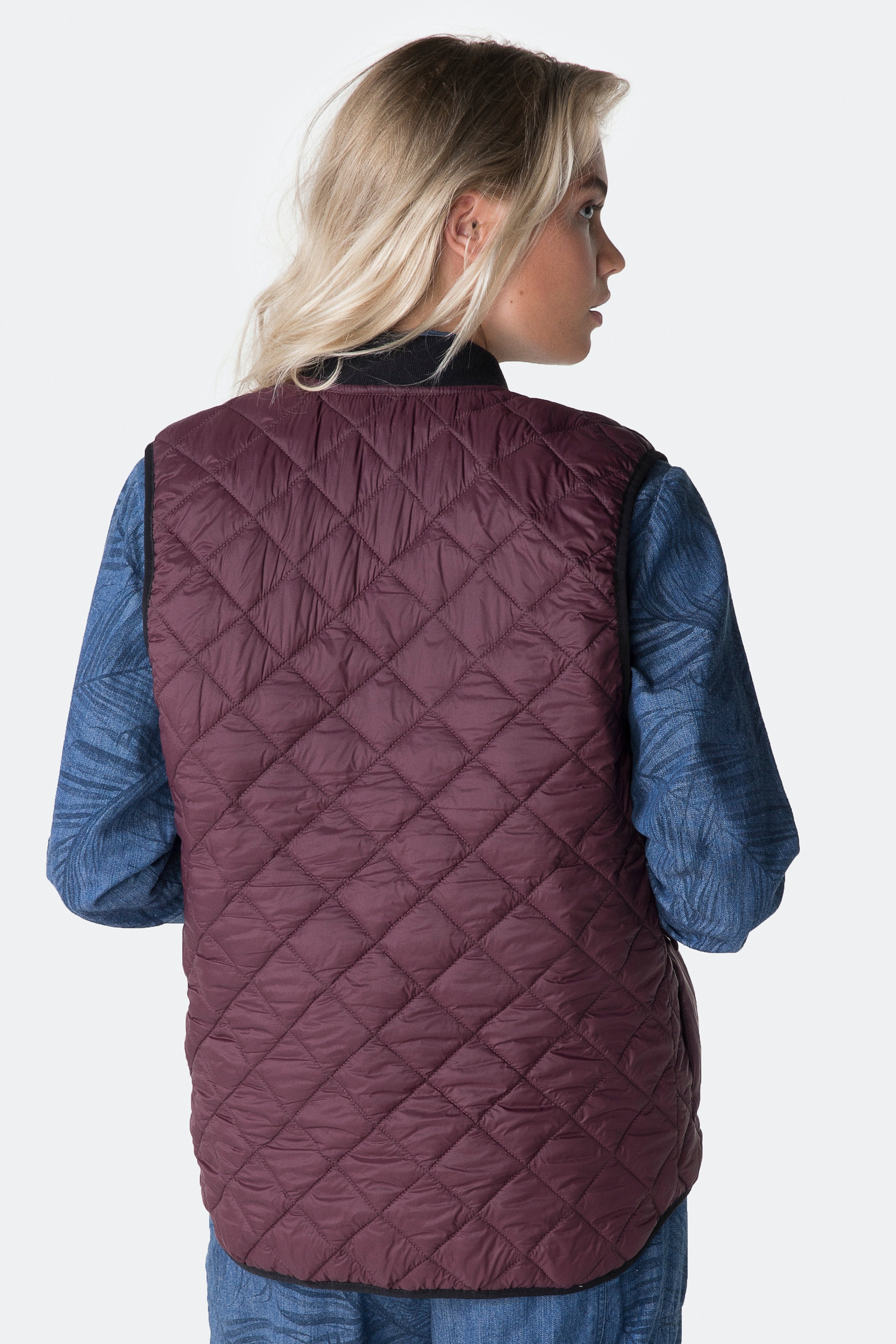 Champ Vest Burgundy