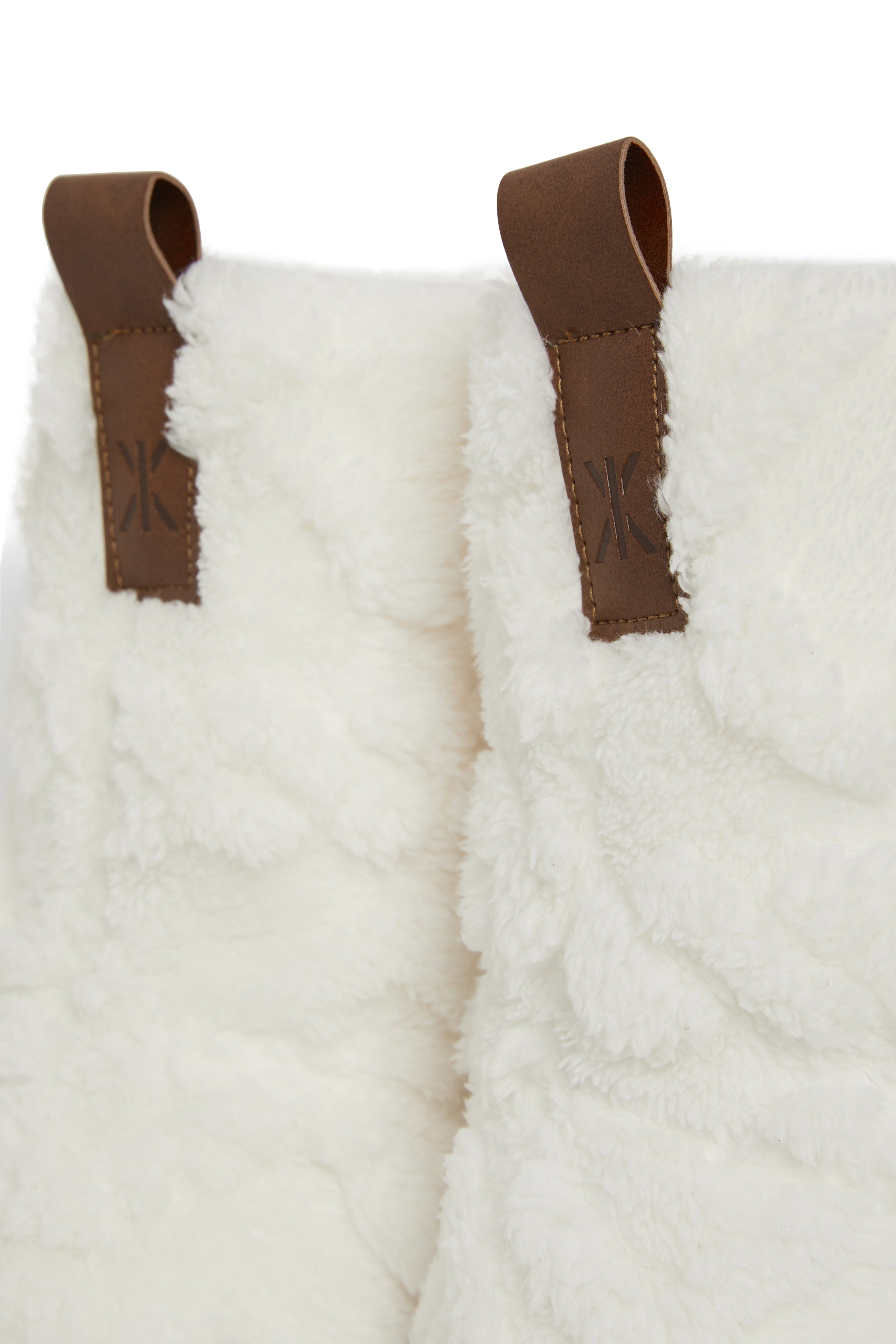 Puppy Cable Slippers Off White