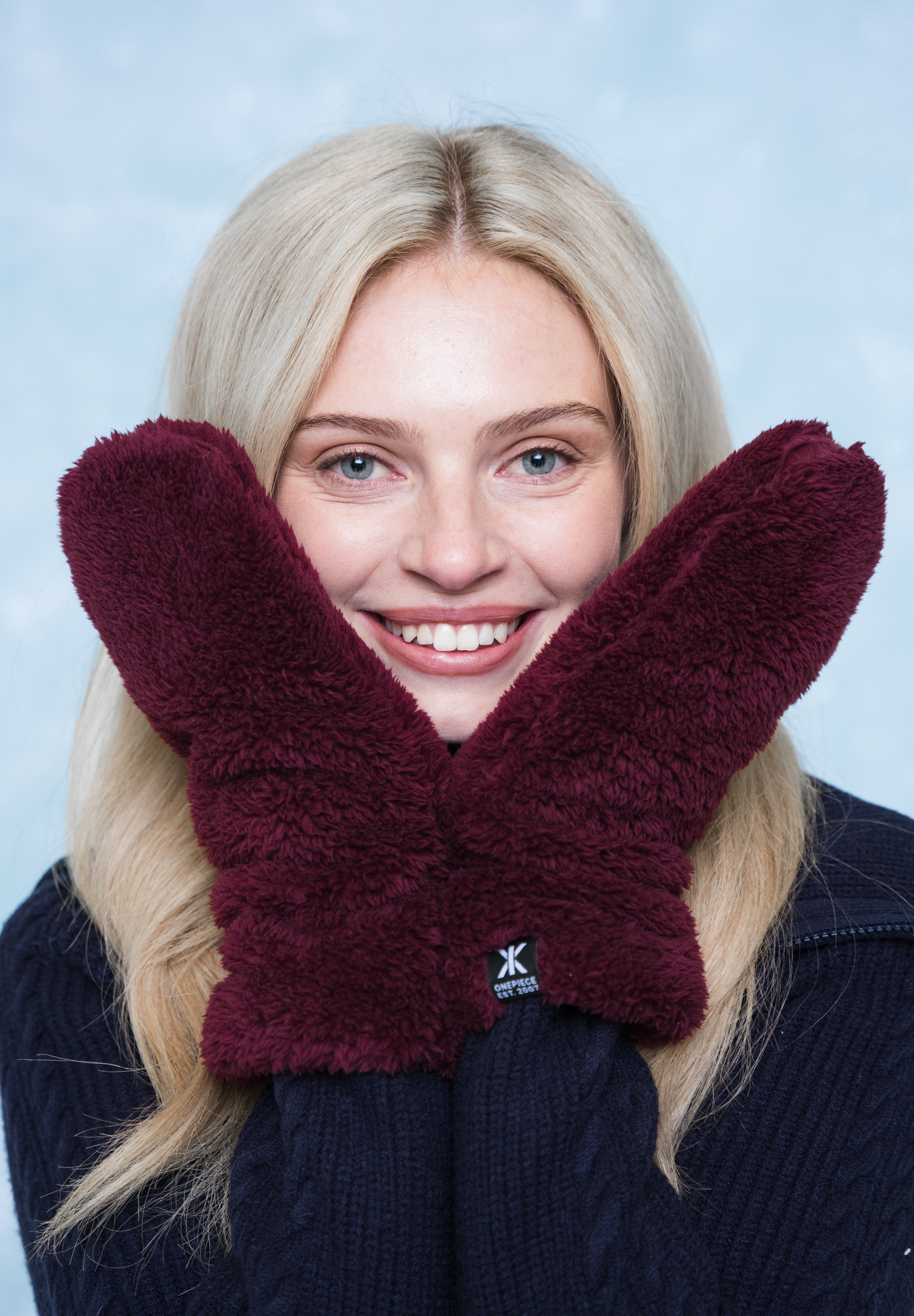 Puppy Mittens | Wine