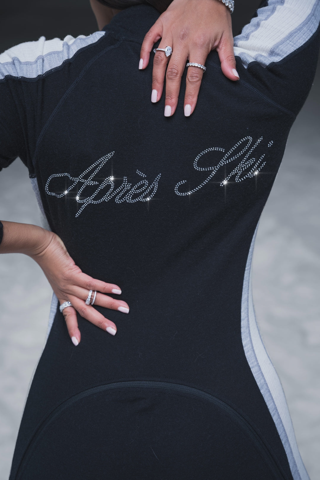 Merino Tech Fitted Baselayer Black – Après Ski rhinestone detail loop